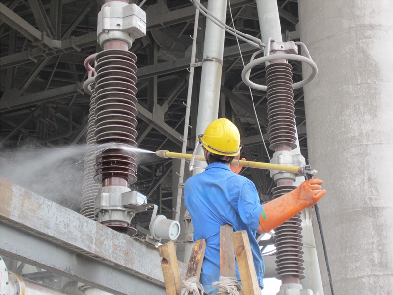 國電靖遠熱電廠帶電清洗